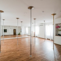 Let's Fly Studio - Pole Dance, Aerial Hoop, Strečink